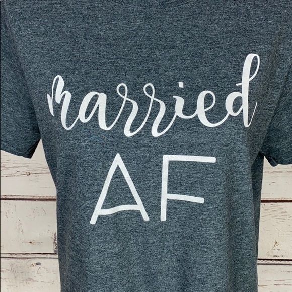Grey Married AF Tshirt Medium - Picture 2 of 10